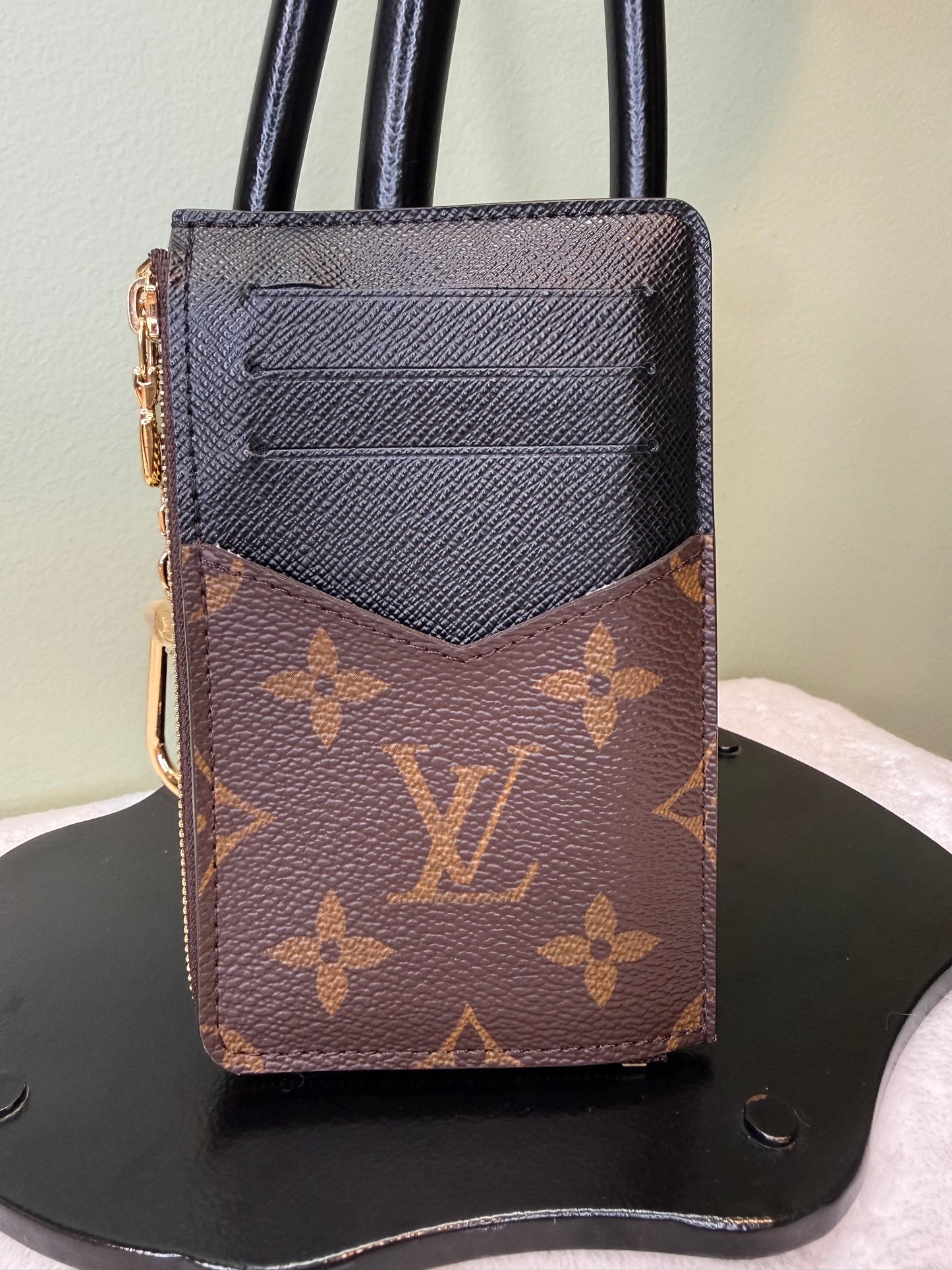 1754. Louis Vuitton Monogram Recto Verse