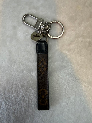 1751. Louis Vuitton Monogram Slim Dragonne Bag Charm/key holder