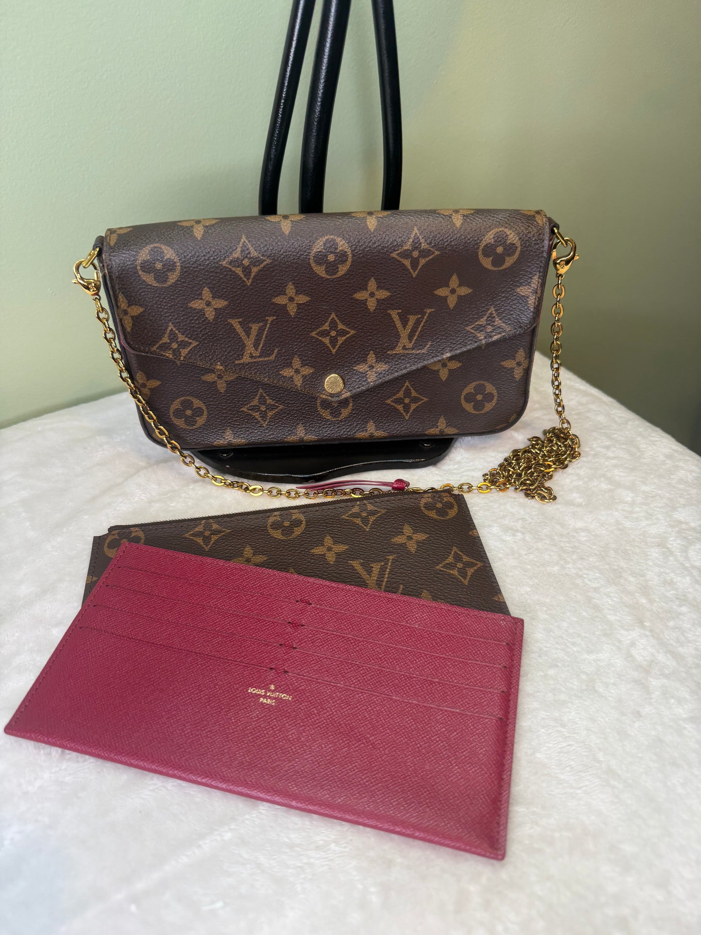 1771. Louis Vuitton Monogram Felicie Pochette