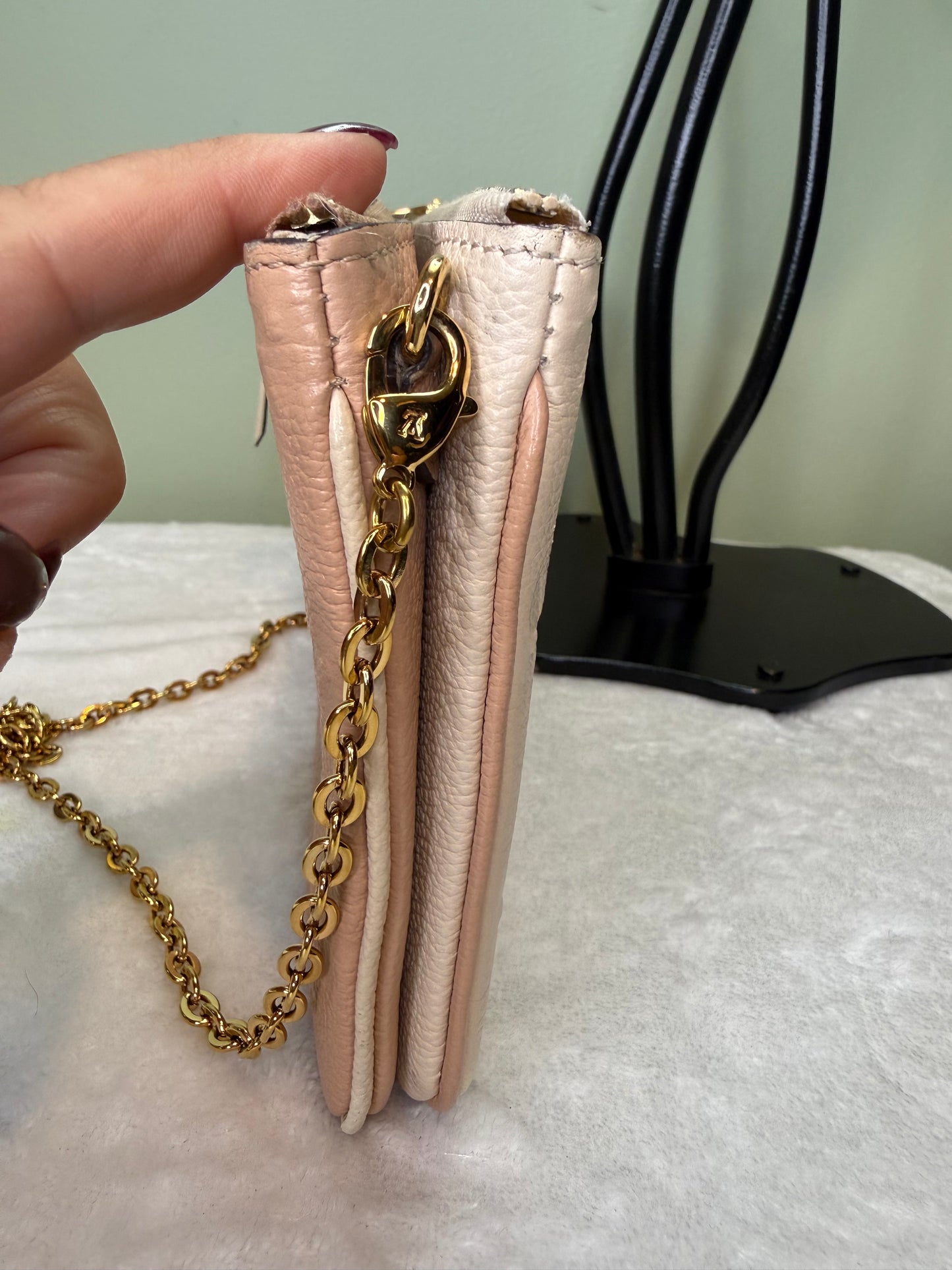 1786. Louis Vuitton Pink and Cream Empriente Double zip Pochette