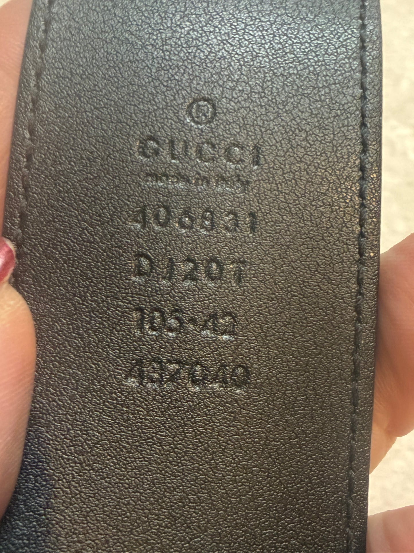 495. Gucci GG Black with gold Belt