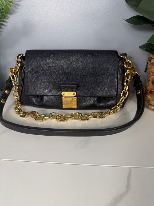 2259. Louis Vuitton Black Empriente Favorite NM