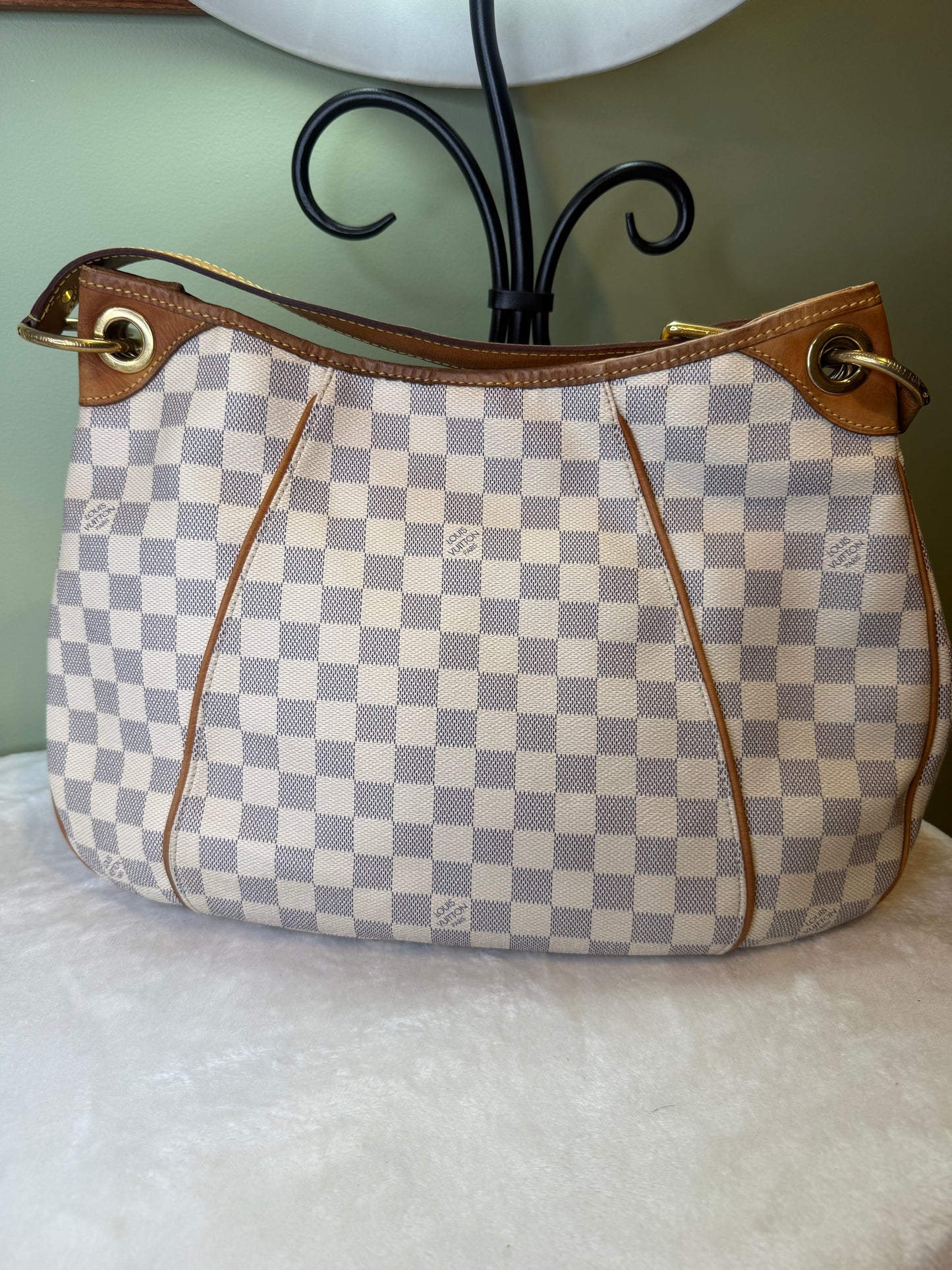 1703. Louis Vuitton Damier Azur Galleria