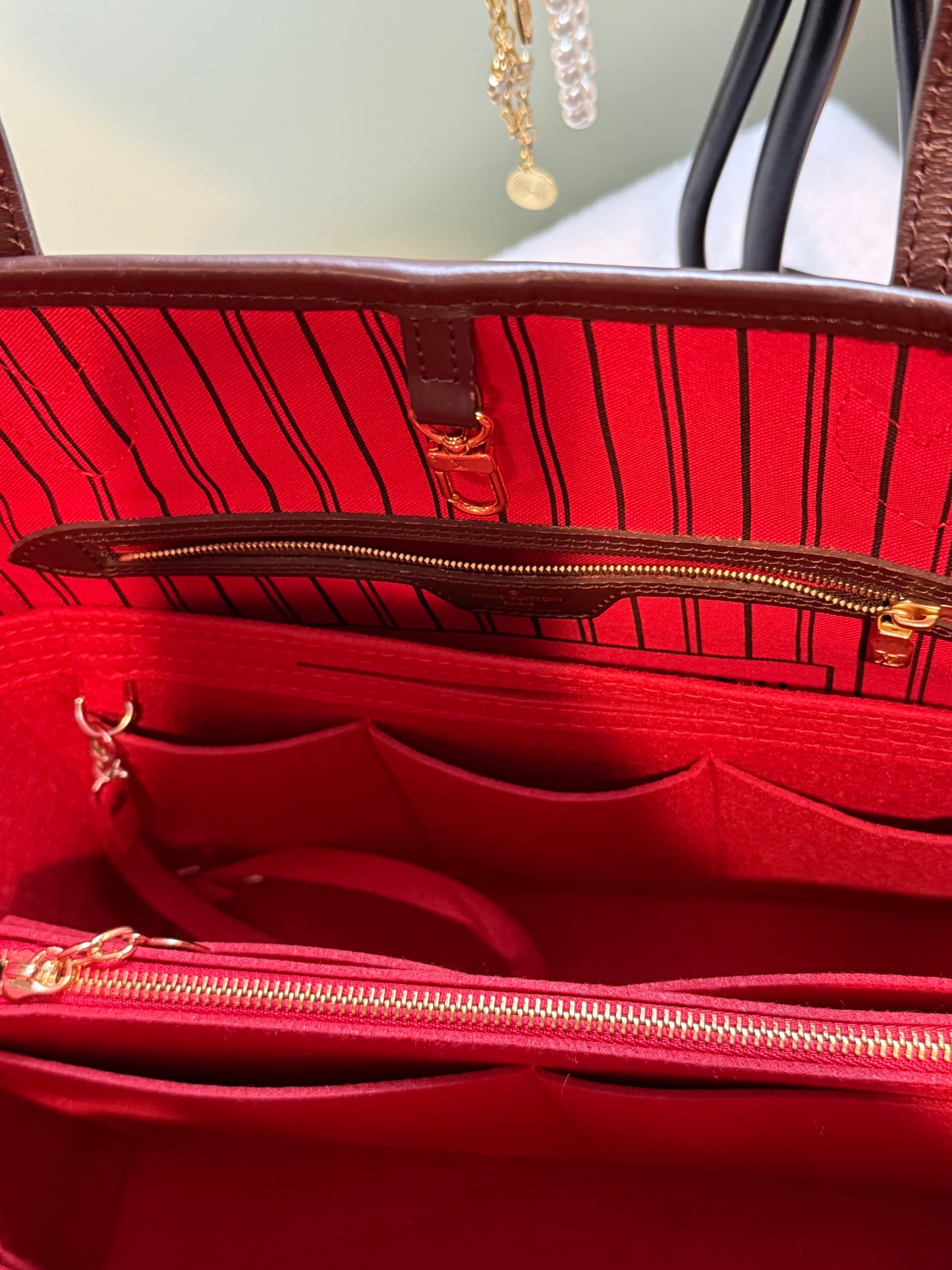 192. Louis Vuitton Damier Ebene Neverfull MM