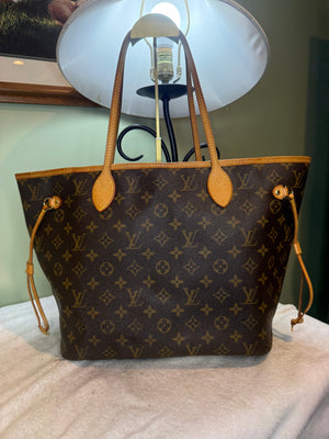 1399. Louis Vuitton Monogram Neverfull MM