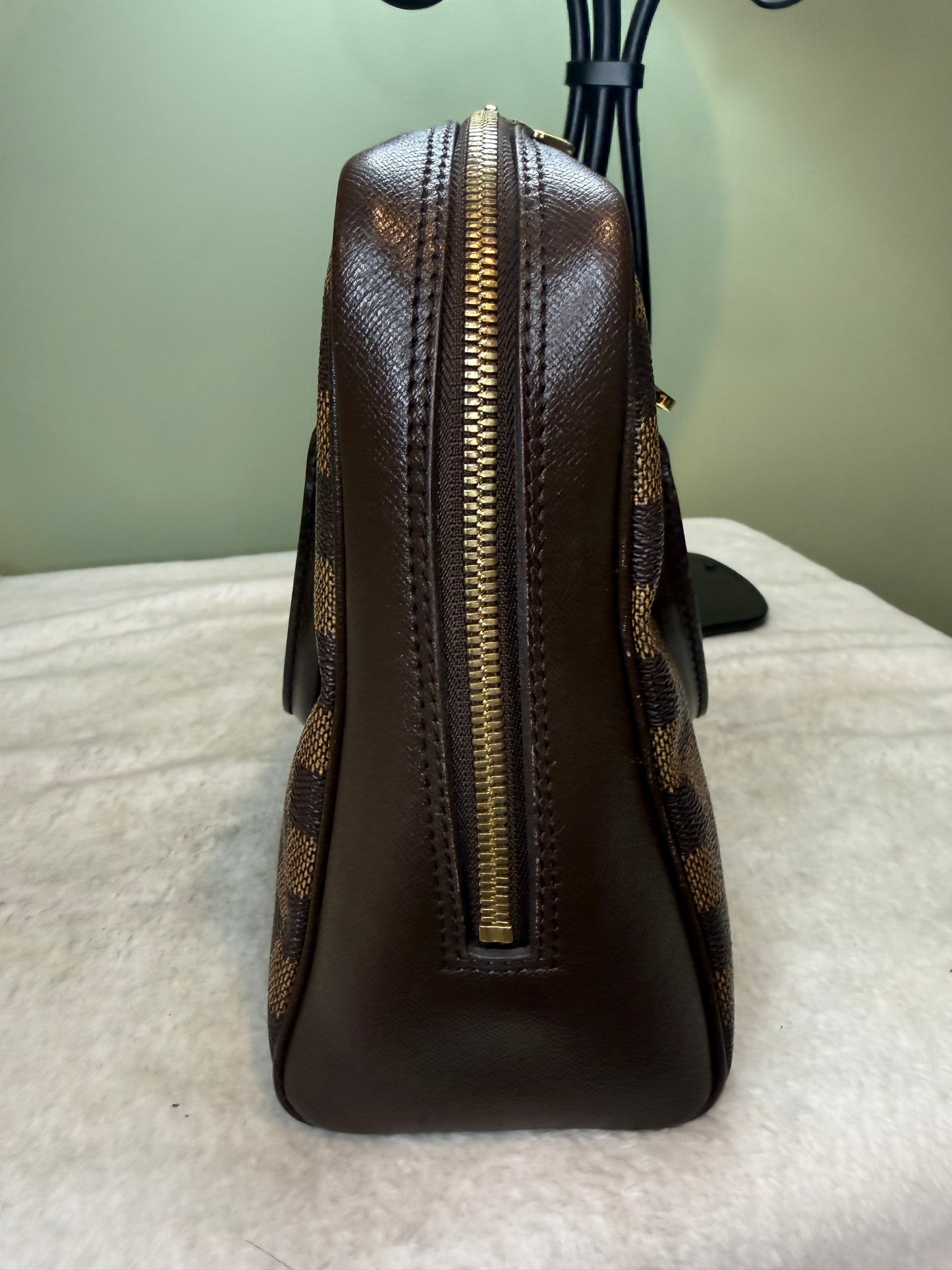 1524. Louis Vuitton Damier Ebene Brera