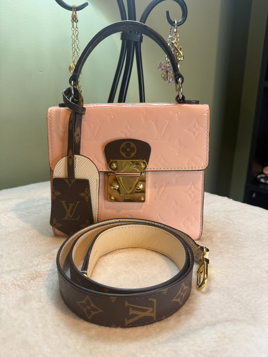 497. Louis Vuitton Epi Monogram Spring Street in Rose Ballerine
