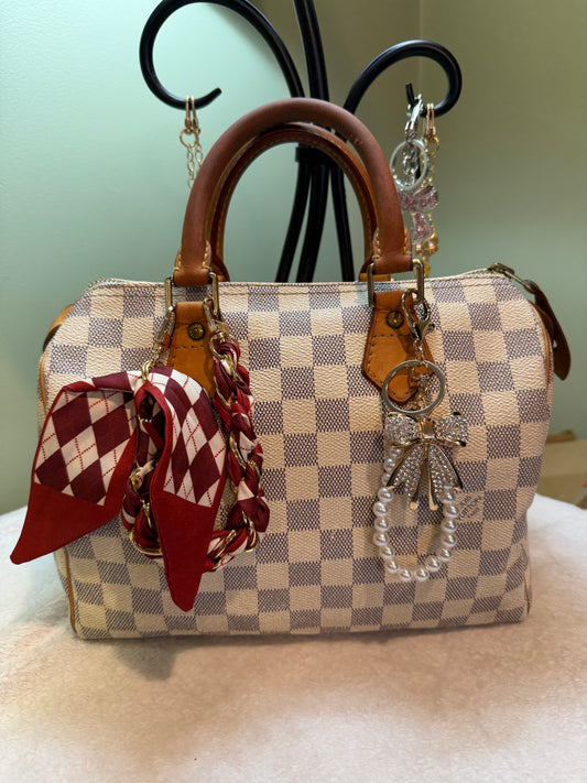 270. Louis Vuitton Damier Azur Speedy 25