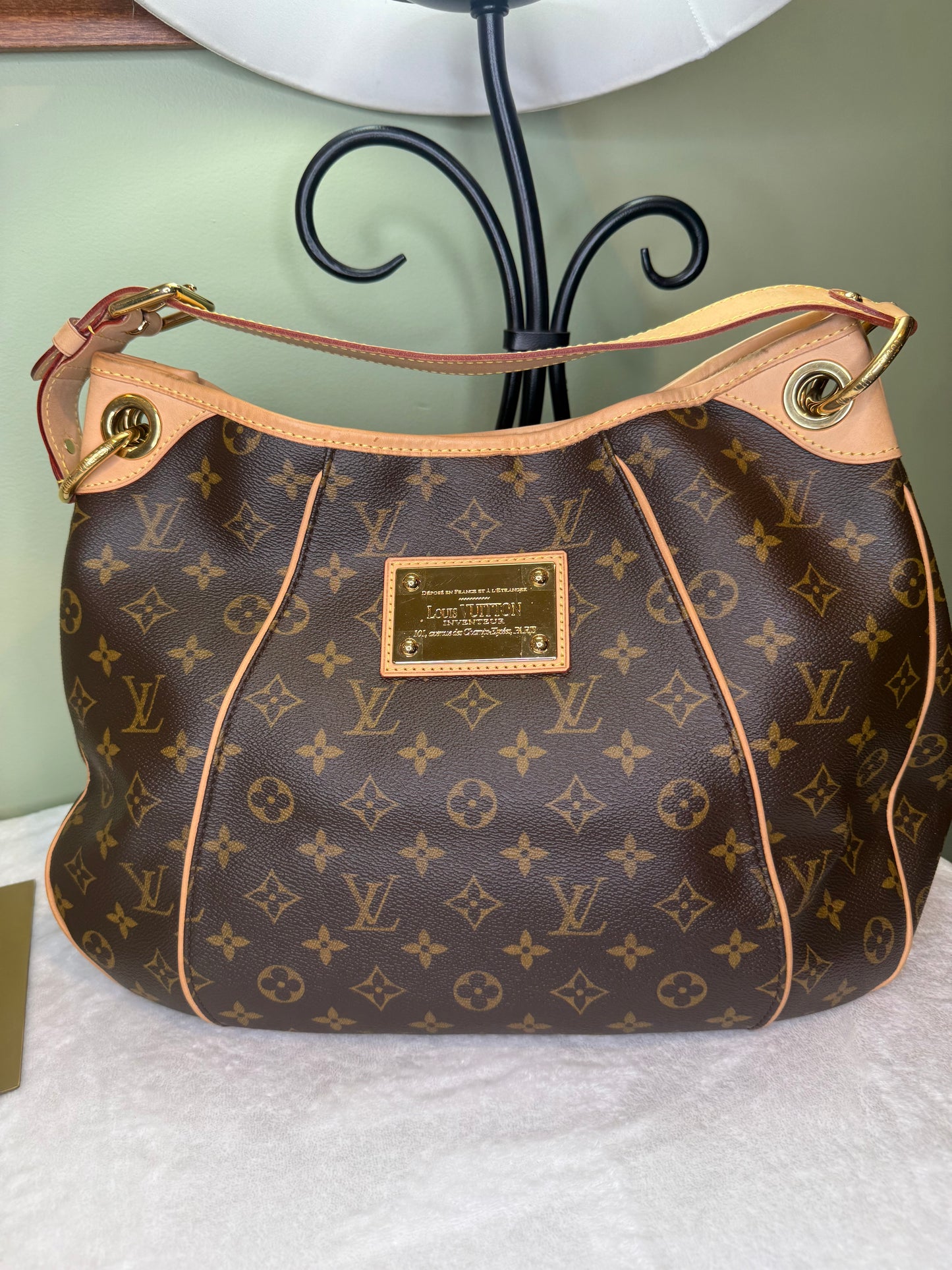 1774. Louis Vuitton Monogram Galleria PM