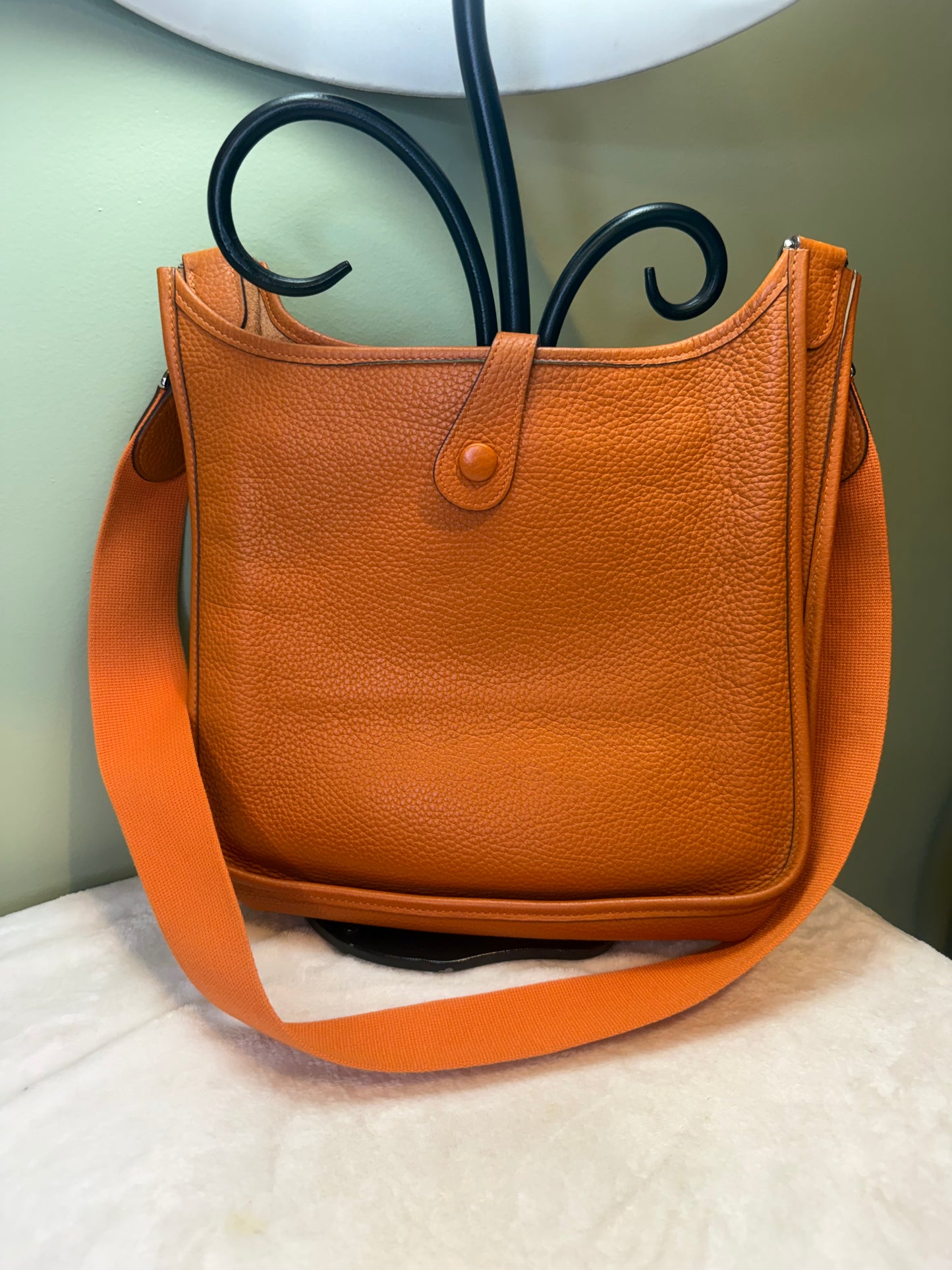 1819. Hermes Vibrant Orange Togo Evelyne III 29 Crossbody