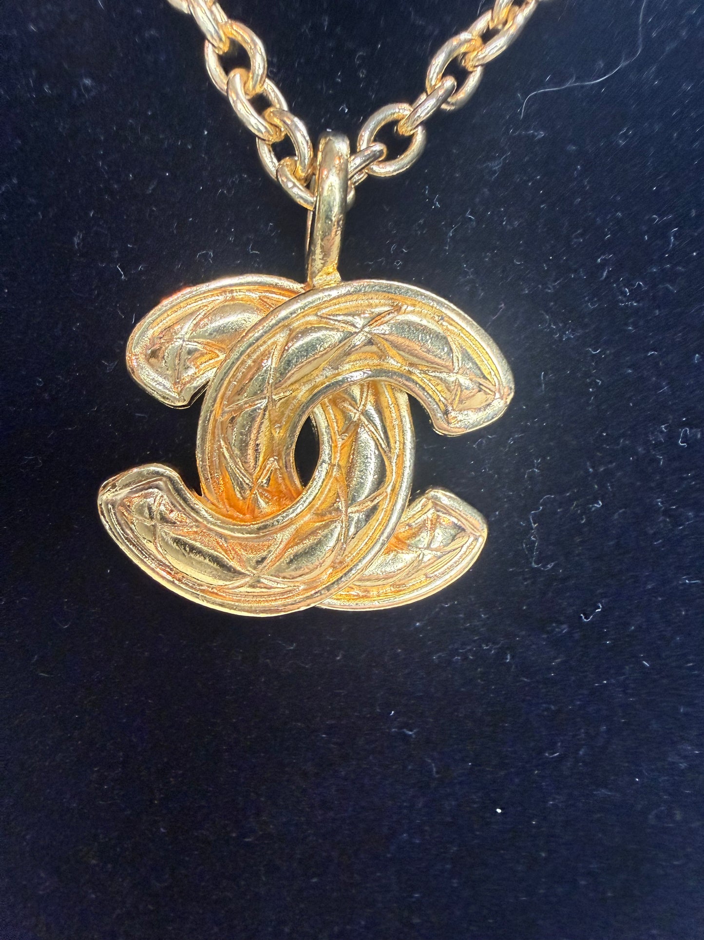 1301. Chanel Gold Plated Vintage CC Matelasse 24" Necklace