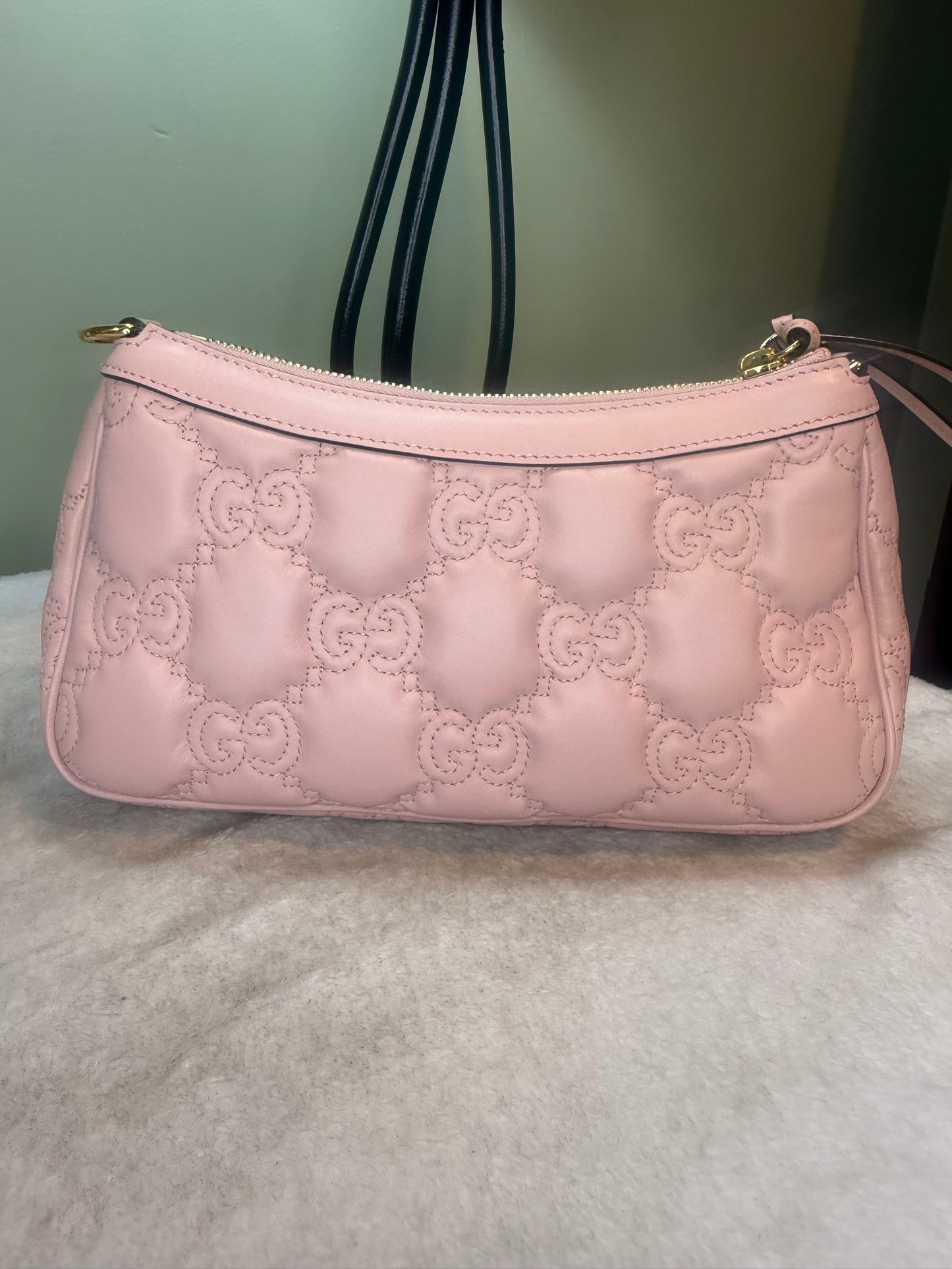 1361. Gucci GG Matelasse Pink Leather Bag