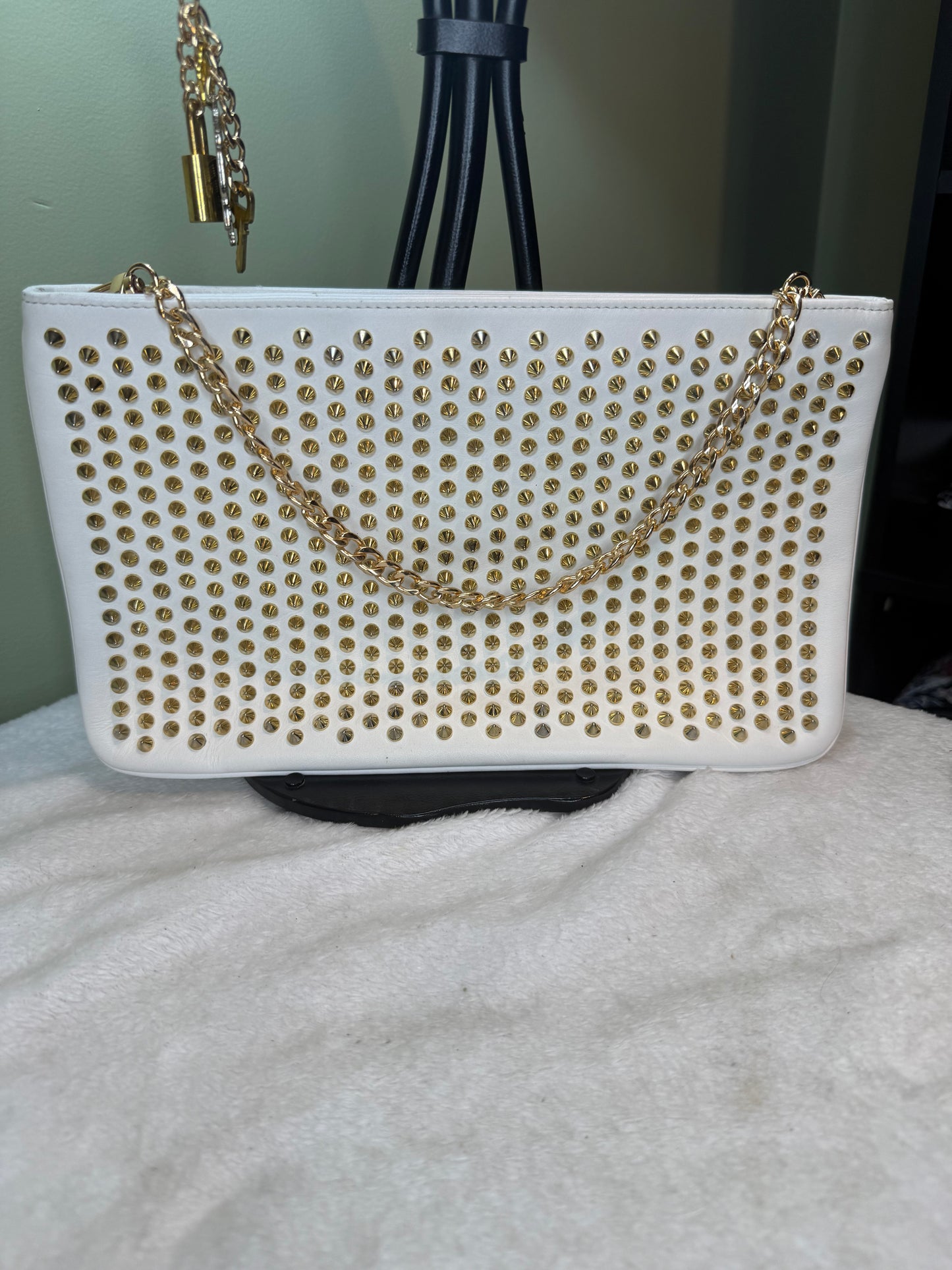 898. Christian Louboutin Cream Loubiposh Spiked Leather Chain Clutch