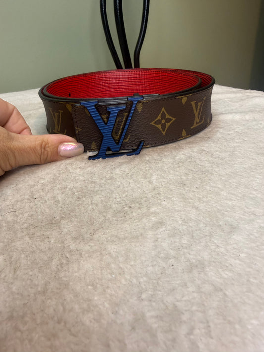 1190. Louis Vuitton Bi-Color Monogram LV Initiales Reversible Belt with Blue buckle