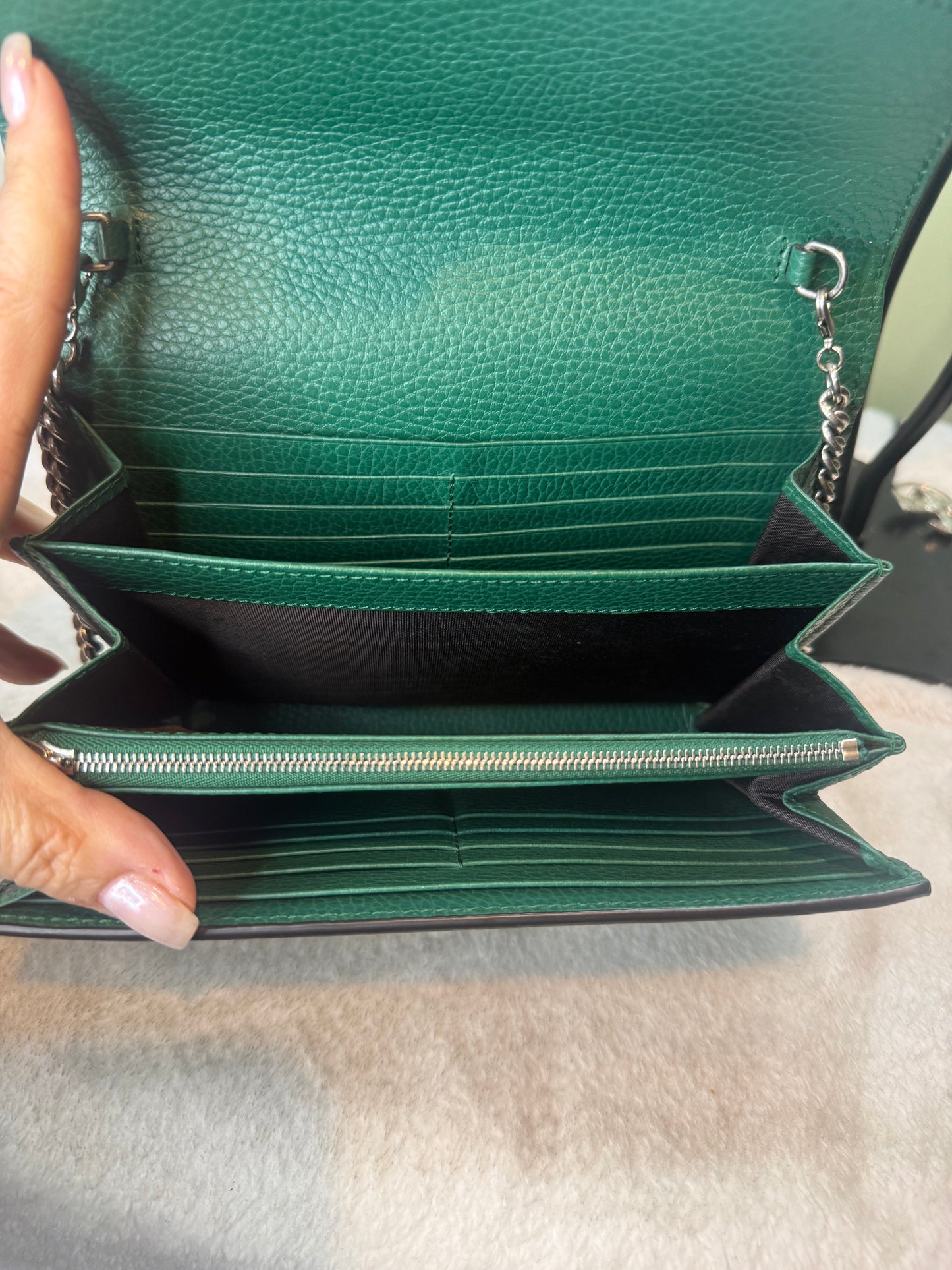 941. Gucci Green Dionysus Wallet on Chain