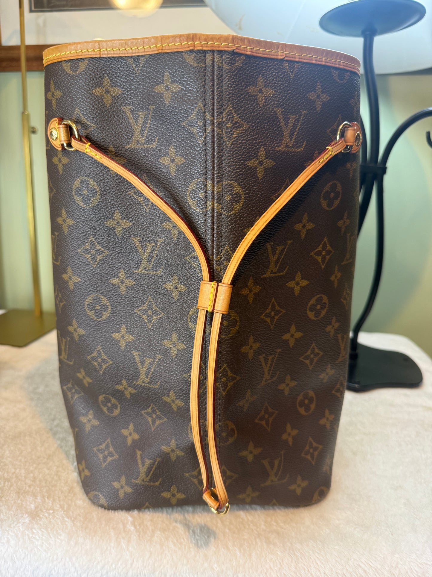 1264. Louis Vuitton Monogram Neverfull GM