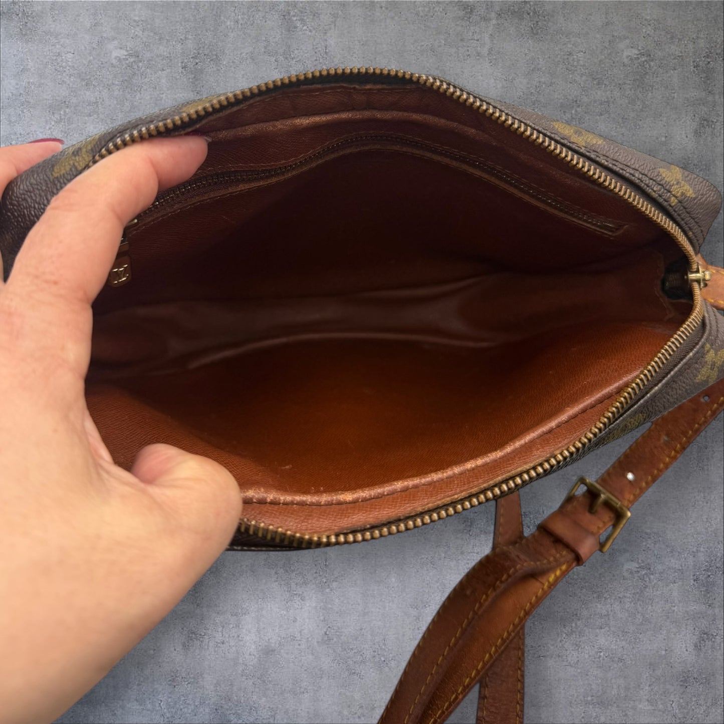 320. Louis Vuitton Jeune Fille MM Crossbody Bag