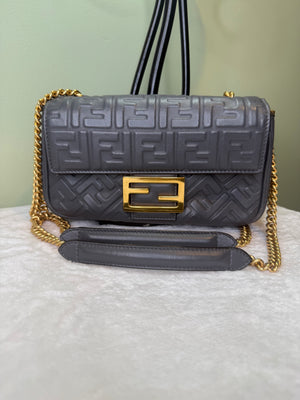 1748. Fendi Grey Baguette Midi Bag with Gold Chain