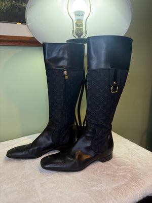 1832. Louis Vuitton Monogram Mini Lin Riding Boots 37.5