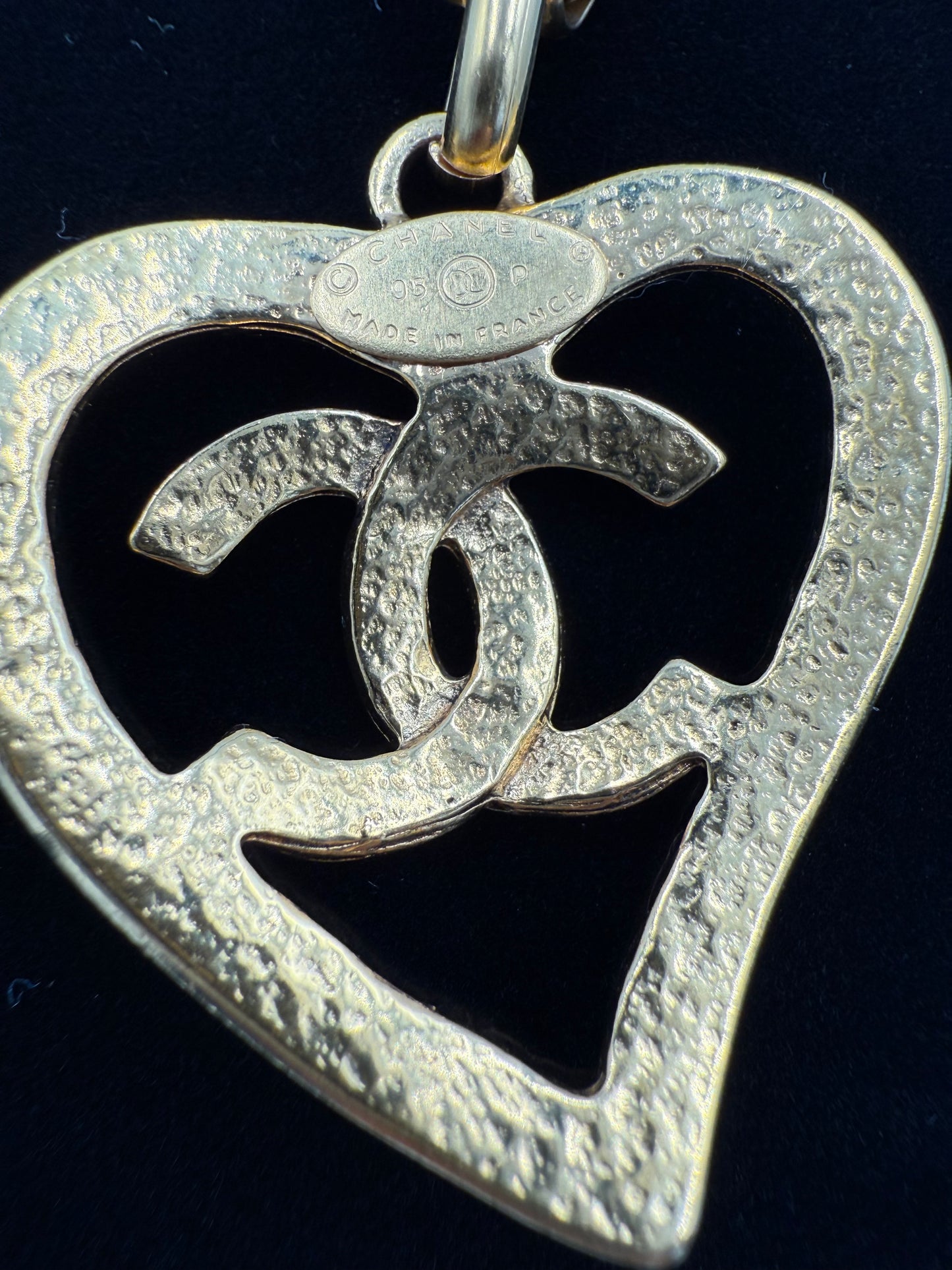 308. Chanel Vintage 24K Gold-plated Heart Pendant Necklace