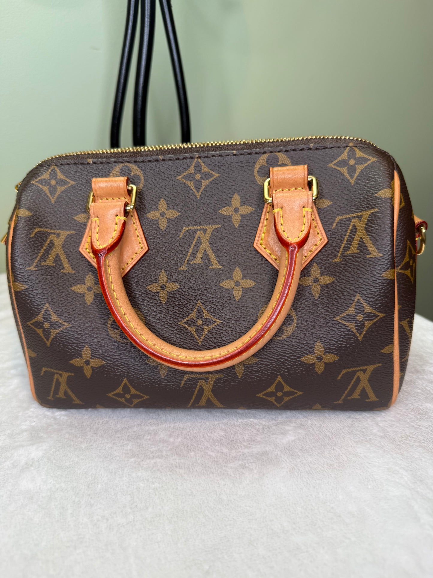 1753. Louis Vuitton Monogram Speedy 20 Bando