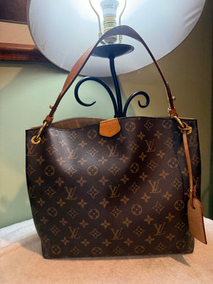 1650. Louis Vuitton Monogram Graceful PM