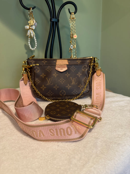 Louis Vuitton Monogram Multi Pochette Accessories with Pink Strap
