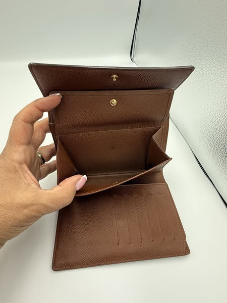 Louis Vuitton Passport Porte-Tresor Etui Wallet