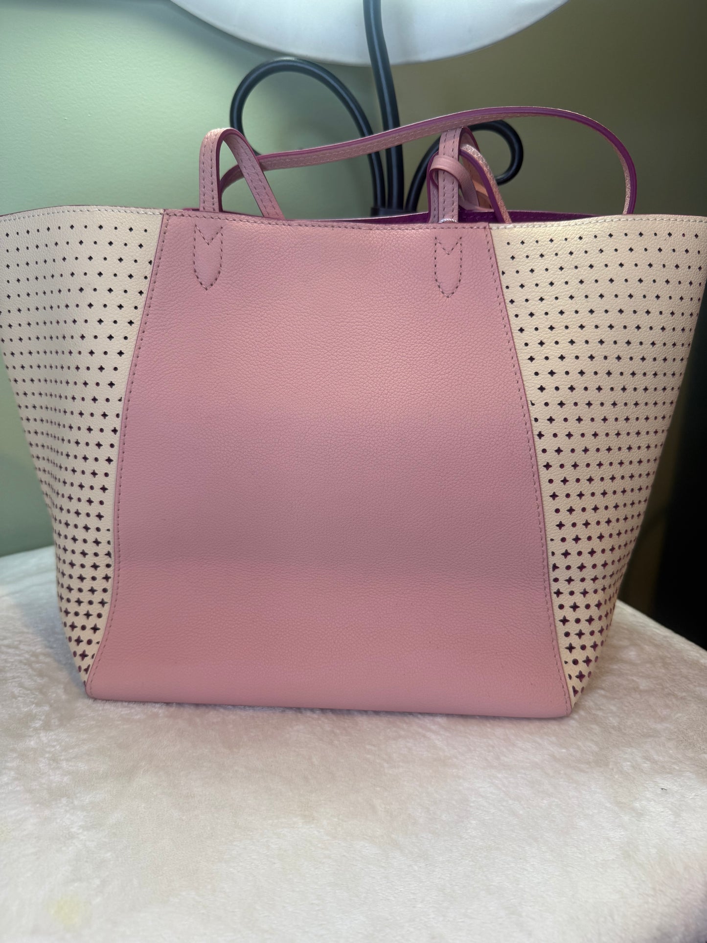 1910. Louis Vuitton Pink Perforated Lockme Cabas Tote
