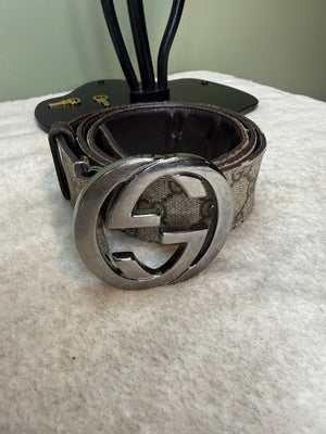 1515. Gucci GG Canvas Belt with brown leather