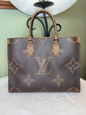 1711. Louis Vuitton Reverse Monogram OnTheGo MM