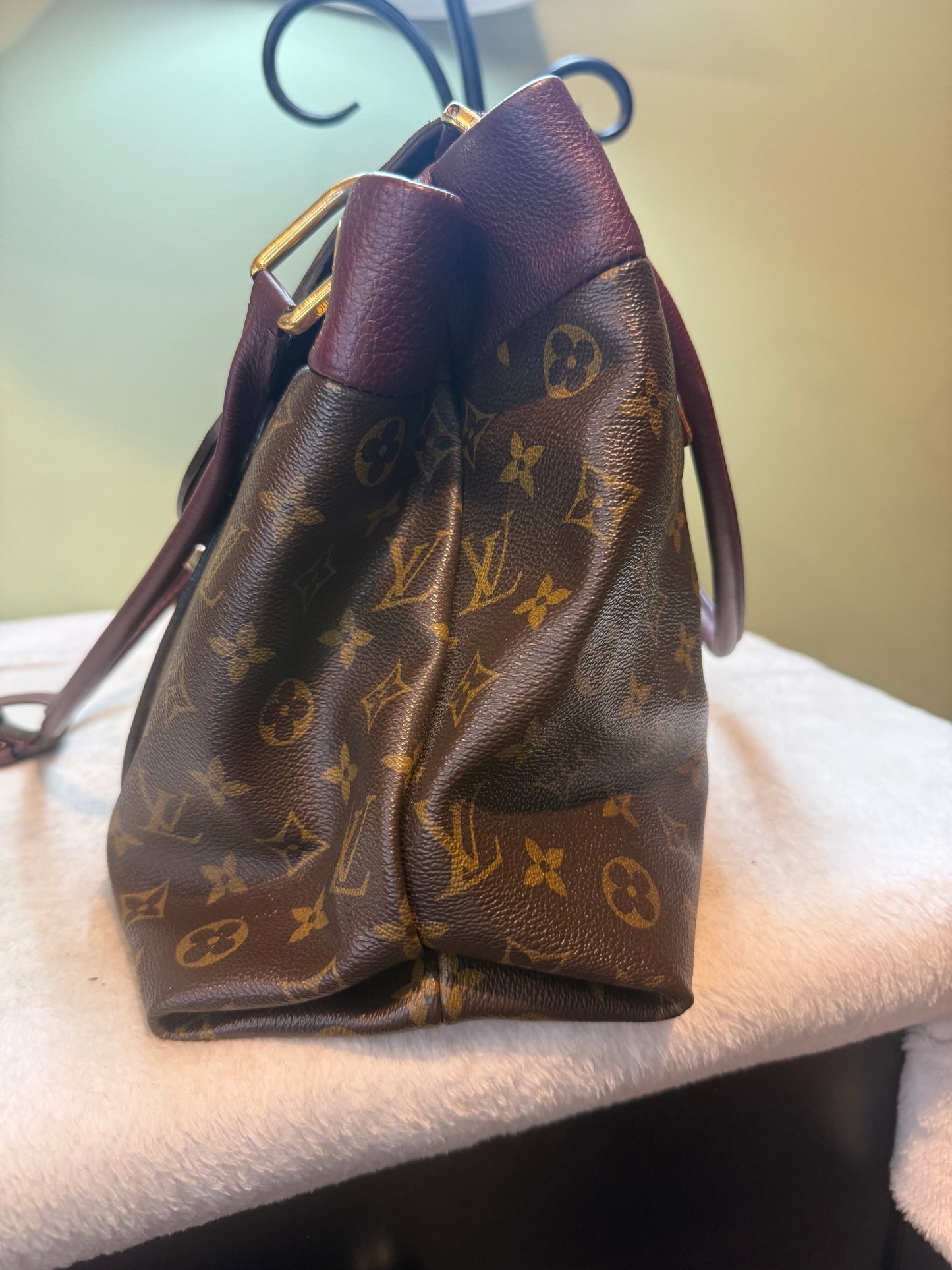 1573. Louis Vuitton Monogram Olympre with Burgundy leather