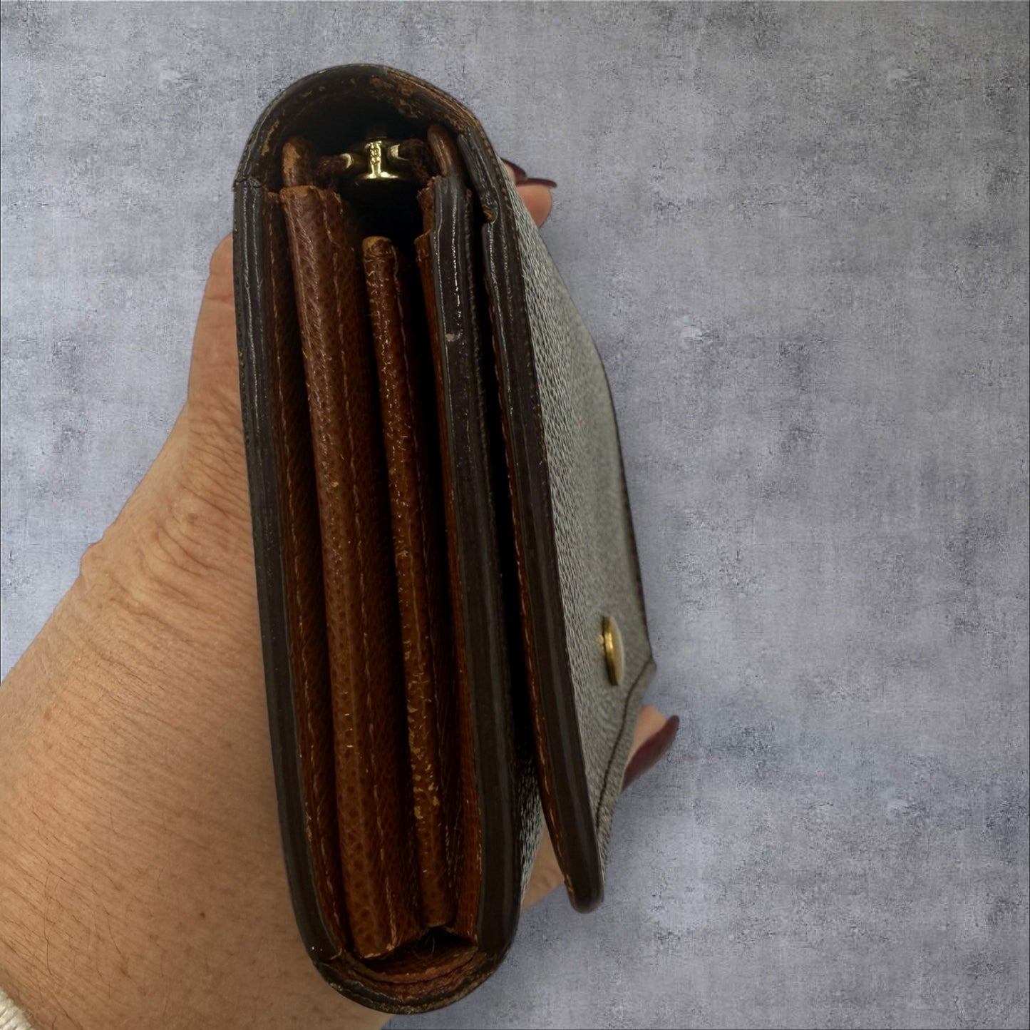 353. Louis Vuitton Monogram Tresor Wallet