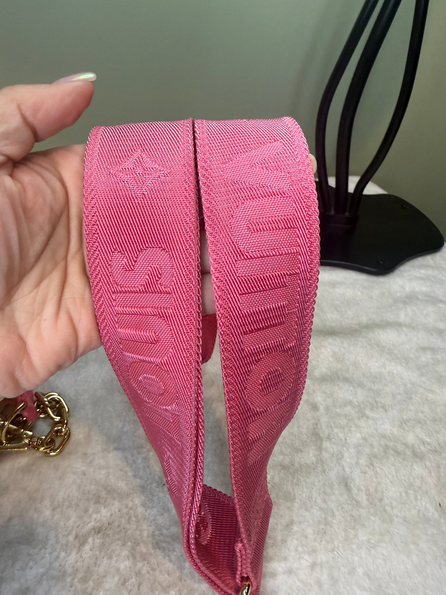 1265. Louis Vuitton Bubblegum Over The Moon in Dragon Fruit Pink