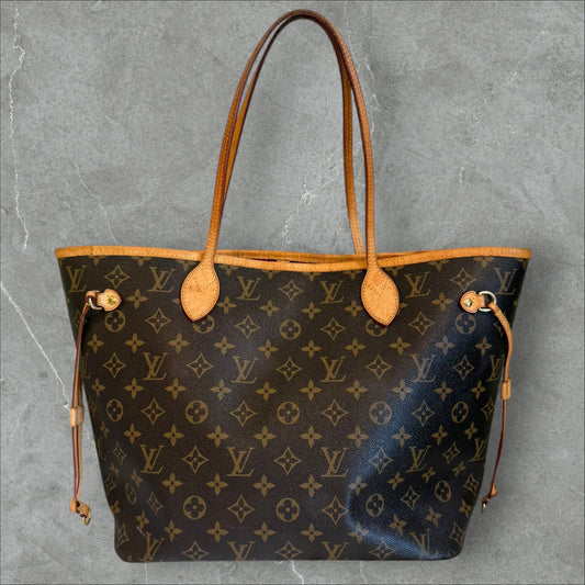 Louis Vuitton Neverfull MM Monogram with Fushia interior