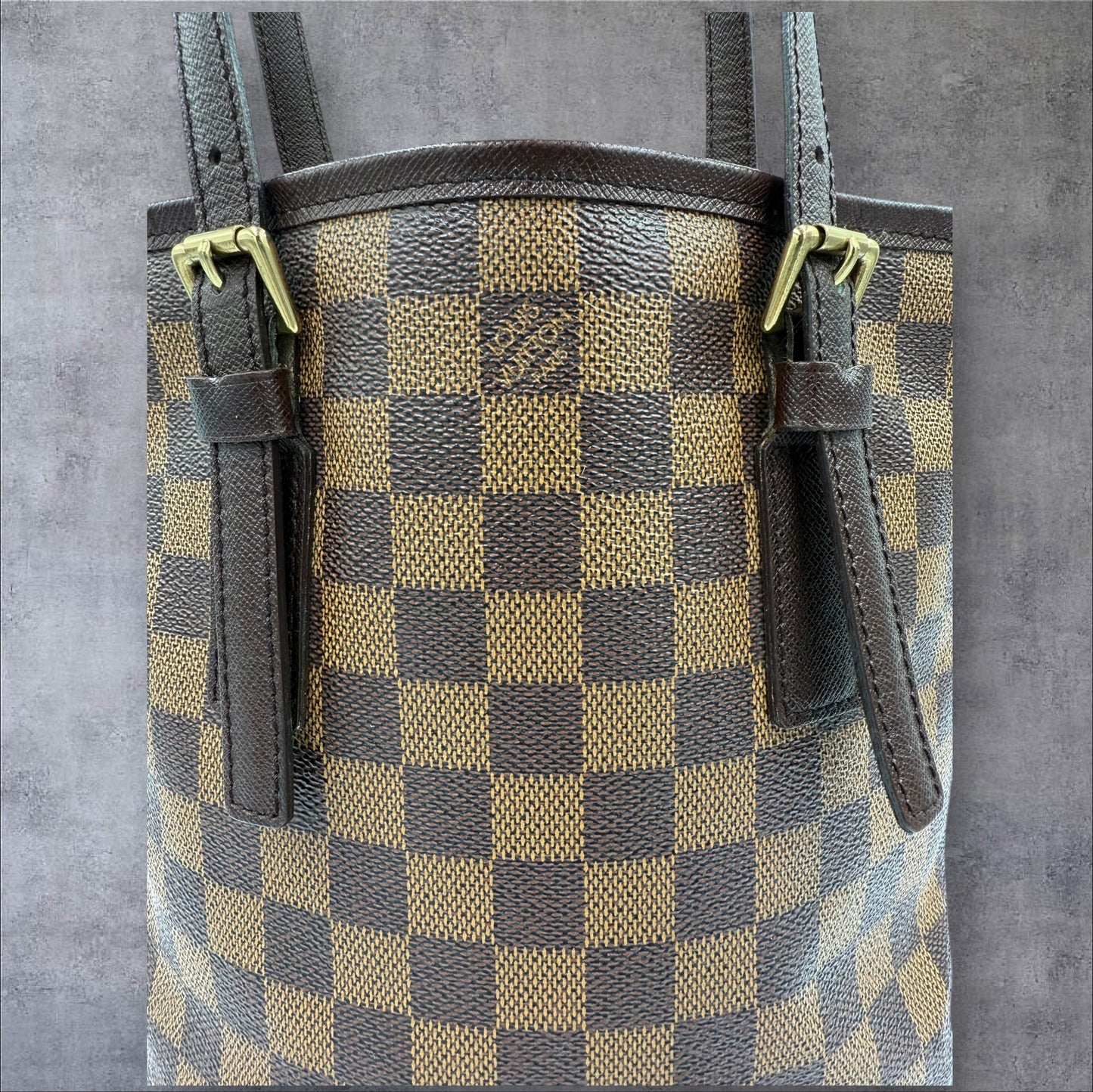 274. Louis Vuitton Damier Ebene Bucket Bag PM