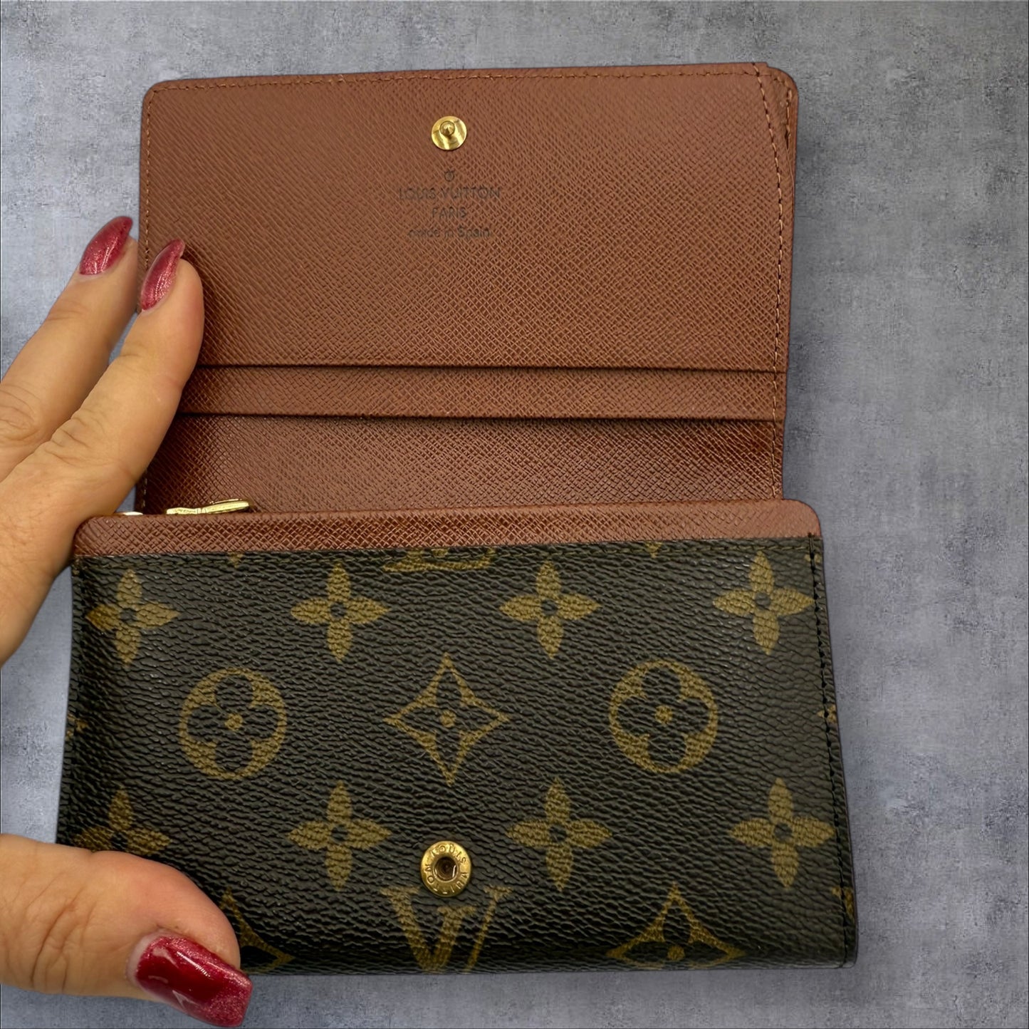 342. Louis Vuitton Monogram Tresor Wallet