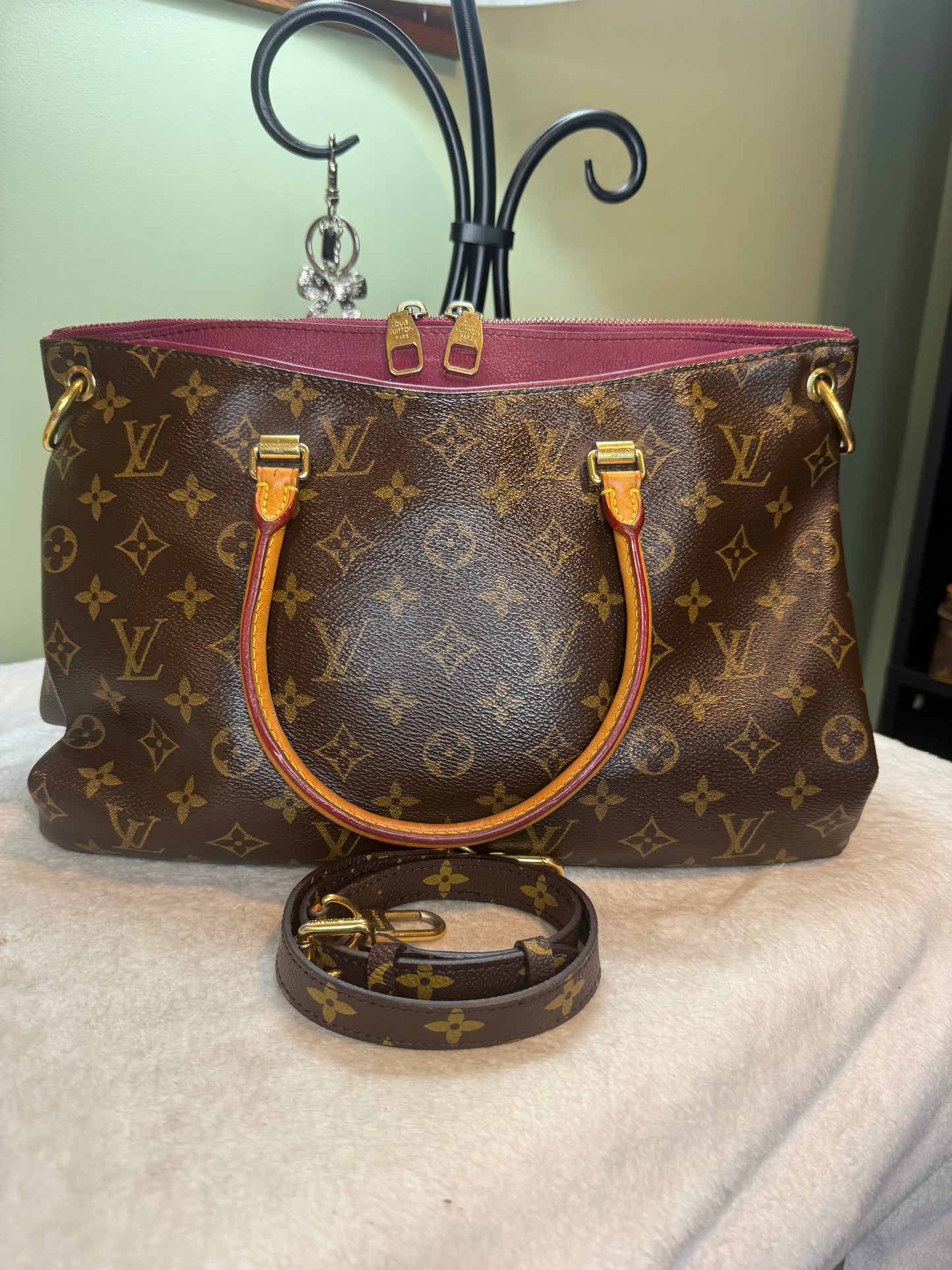 1267. Louis Vuitton Monogram Pallas MM with Fuchsia