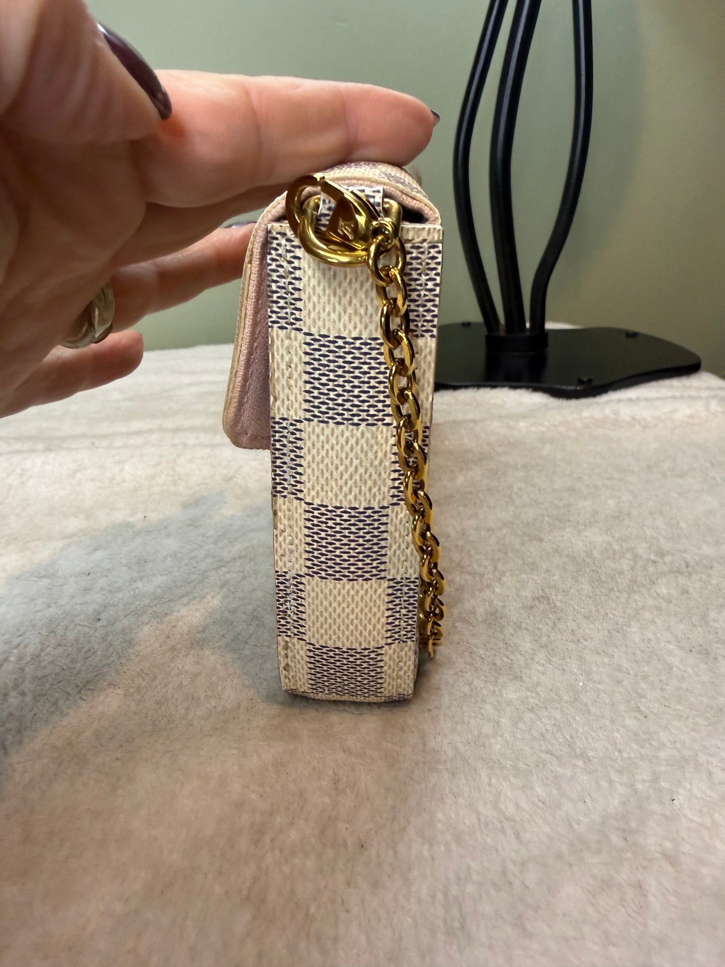 1154. Louis Vuitton Damier Azur Felicie Pochette
