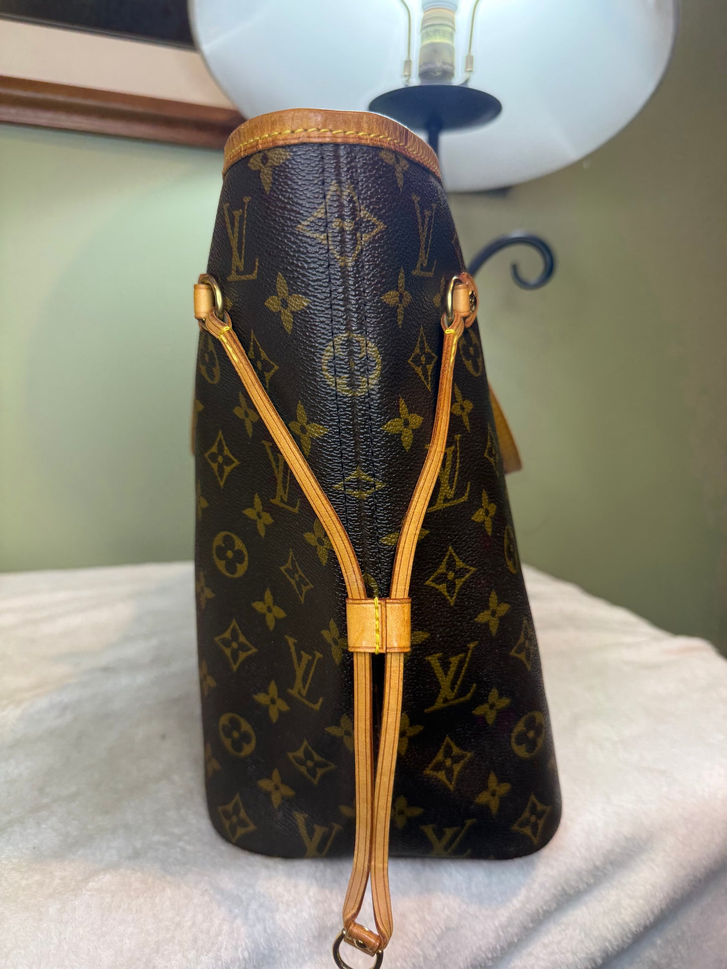 1399. Louis Vuitton Monogram Neverfull MM