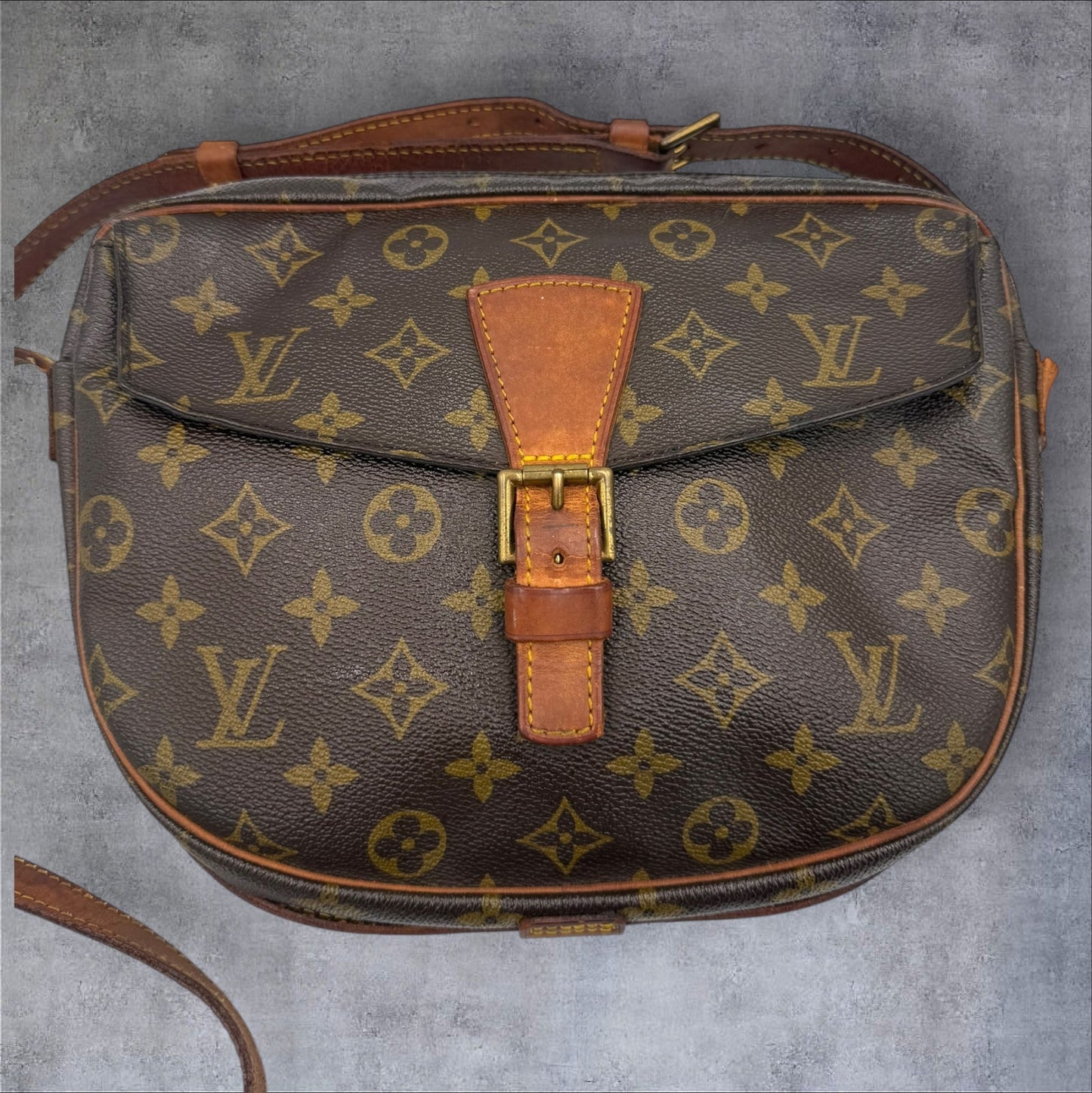 320. Louis Vuitton Jeune Fille MM Crossbody Bag