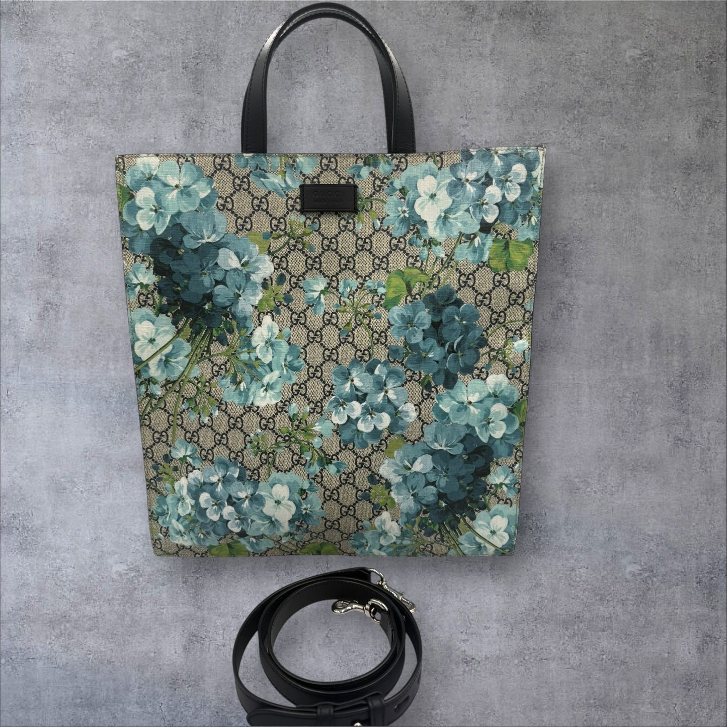 856. Gucci GG Supreme Blue Blooms Convertible Tote