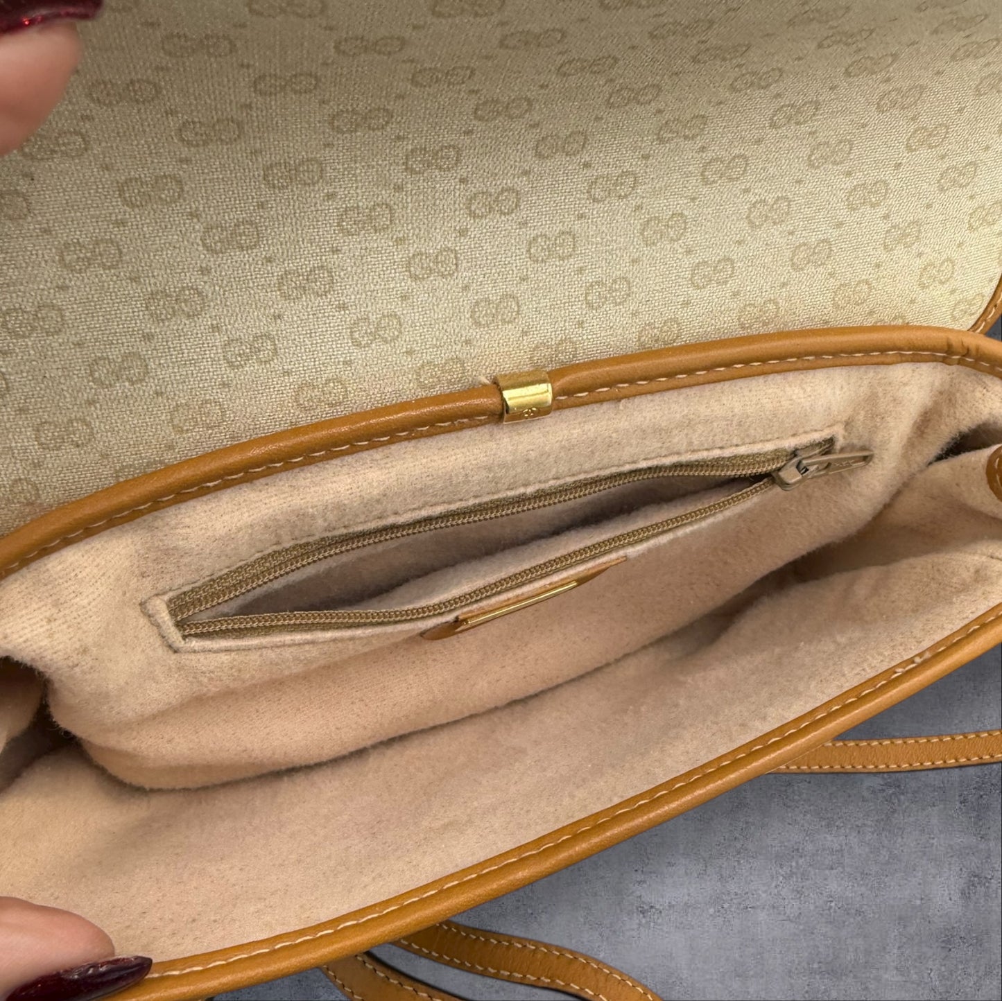 289. Gucci Vintage Micro GG Cream Crossbody Bag