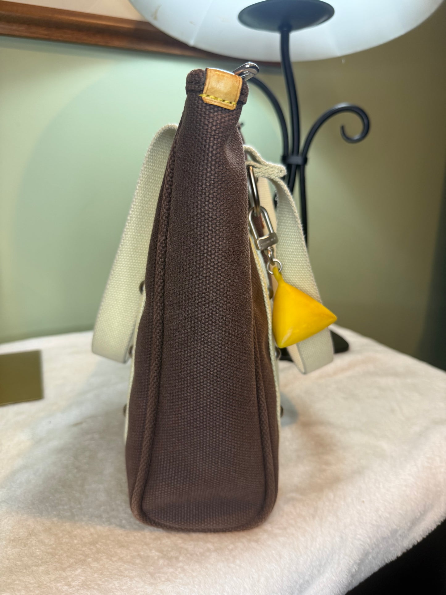 1340. Louis Vuitton Antigua Cabas Tote