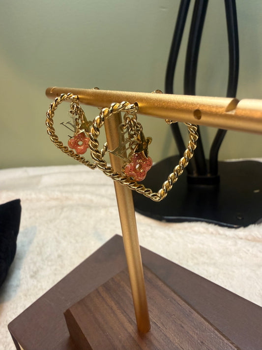 1624. Louis Vuitton Sweet Monogram In My Heart Earrings