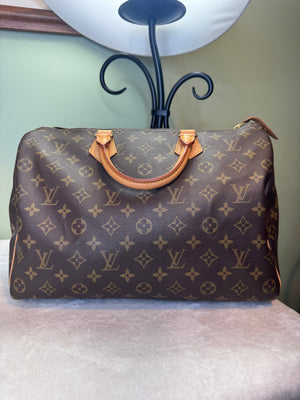 1847. Louis Vuitton Monogram Speedy 35