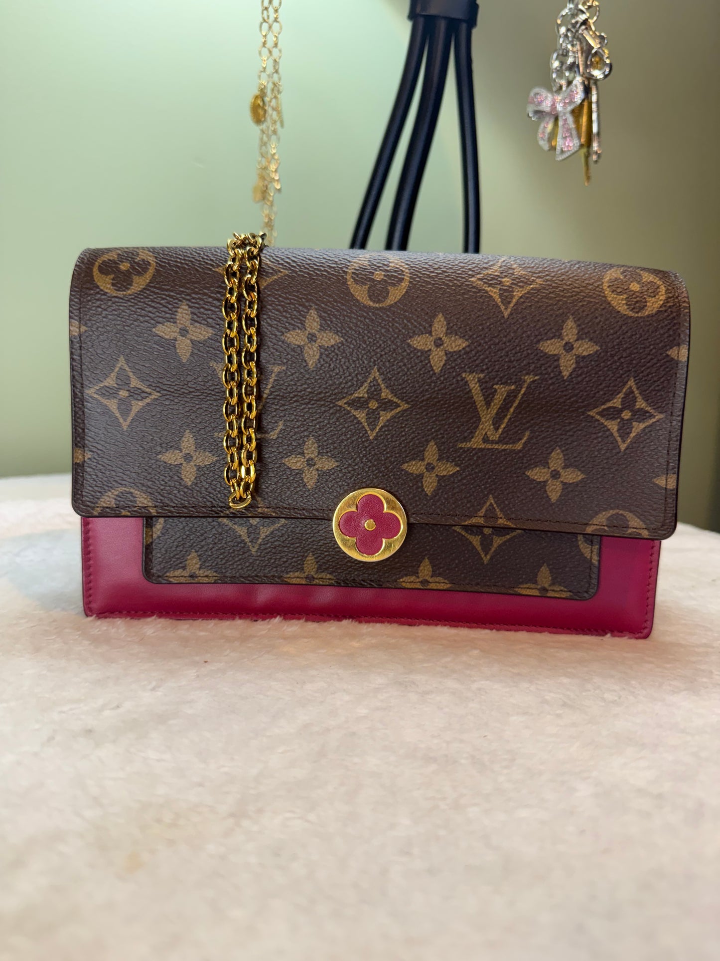 487. Louis Vuitton Monogram Flore Wallet on Chain