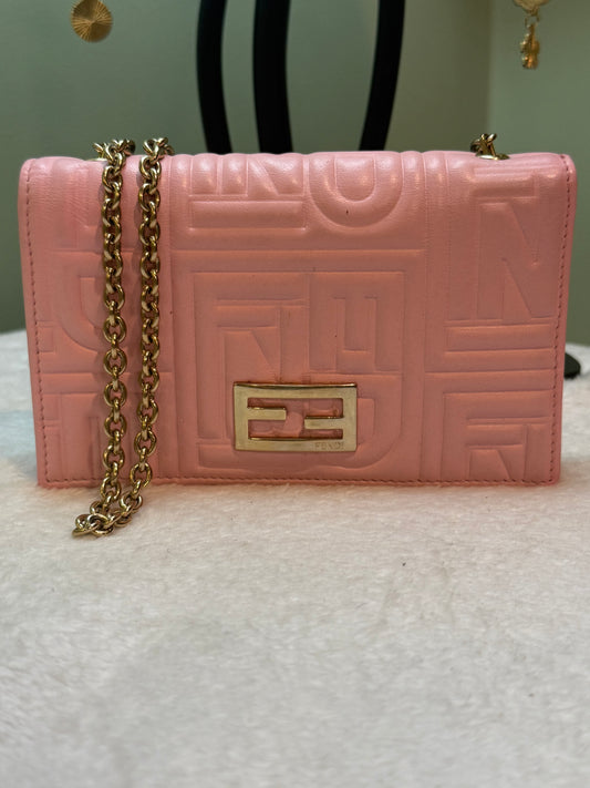 269. Fendi Pink Leather Wallet on Chain Shoulder Bag