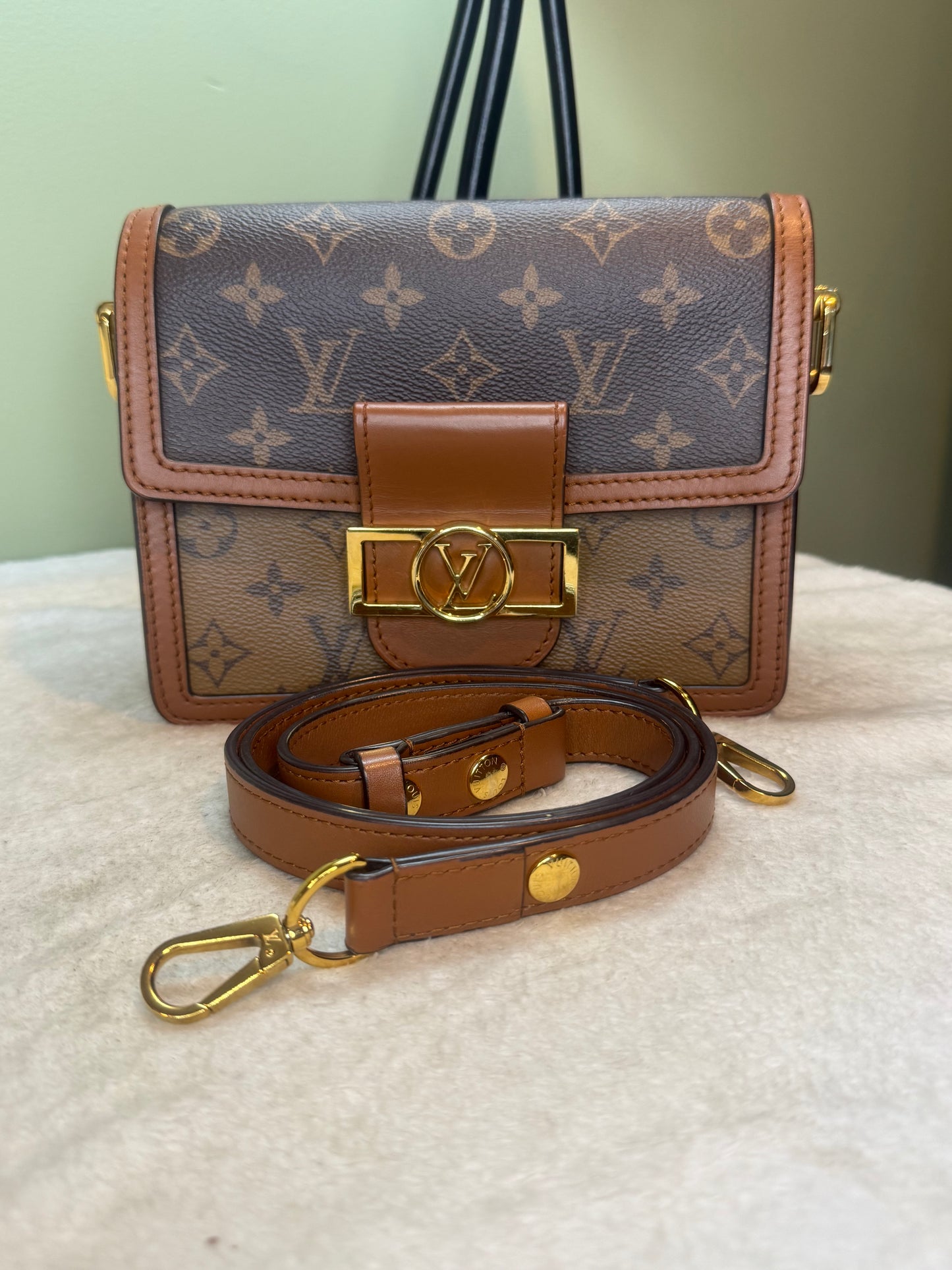 1336. Louis Vuitton Reverse Monogram Mini Dauphine