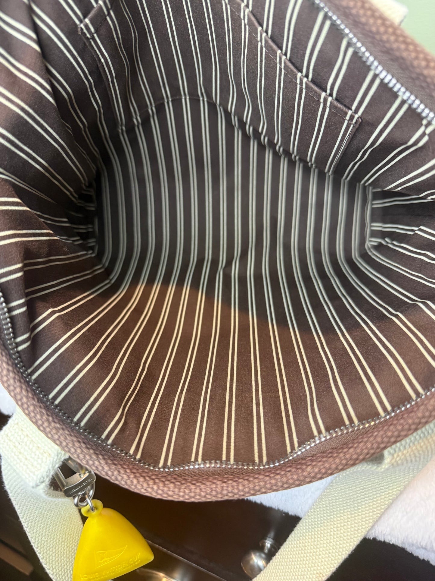 1340. Louis Vuitton Antigua Cabas Tote